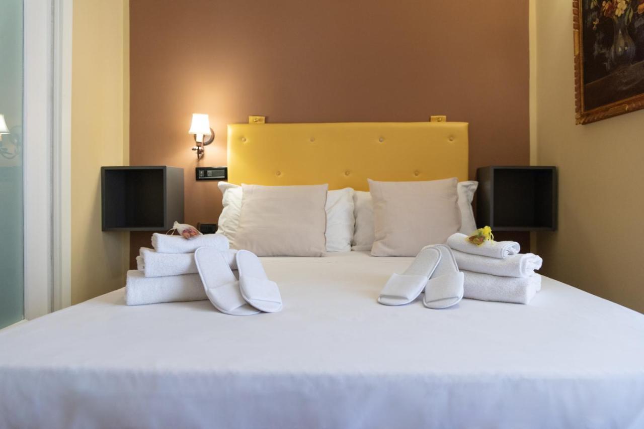 Hotel Suite Ares Naples Exterior photo